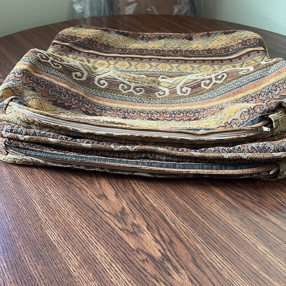 Pillow Covers 22x22 - Picture 6 of 6